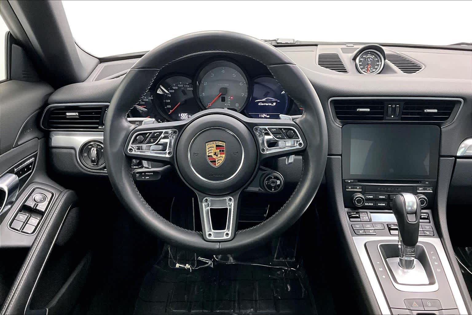 Thumbnail: 2017 Porsche 911 - 14