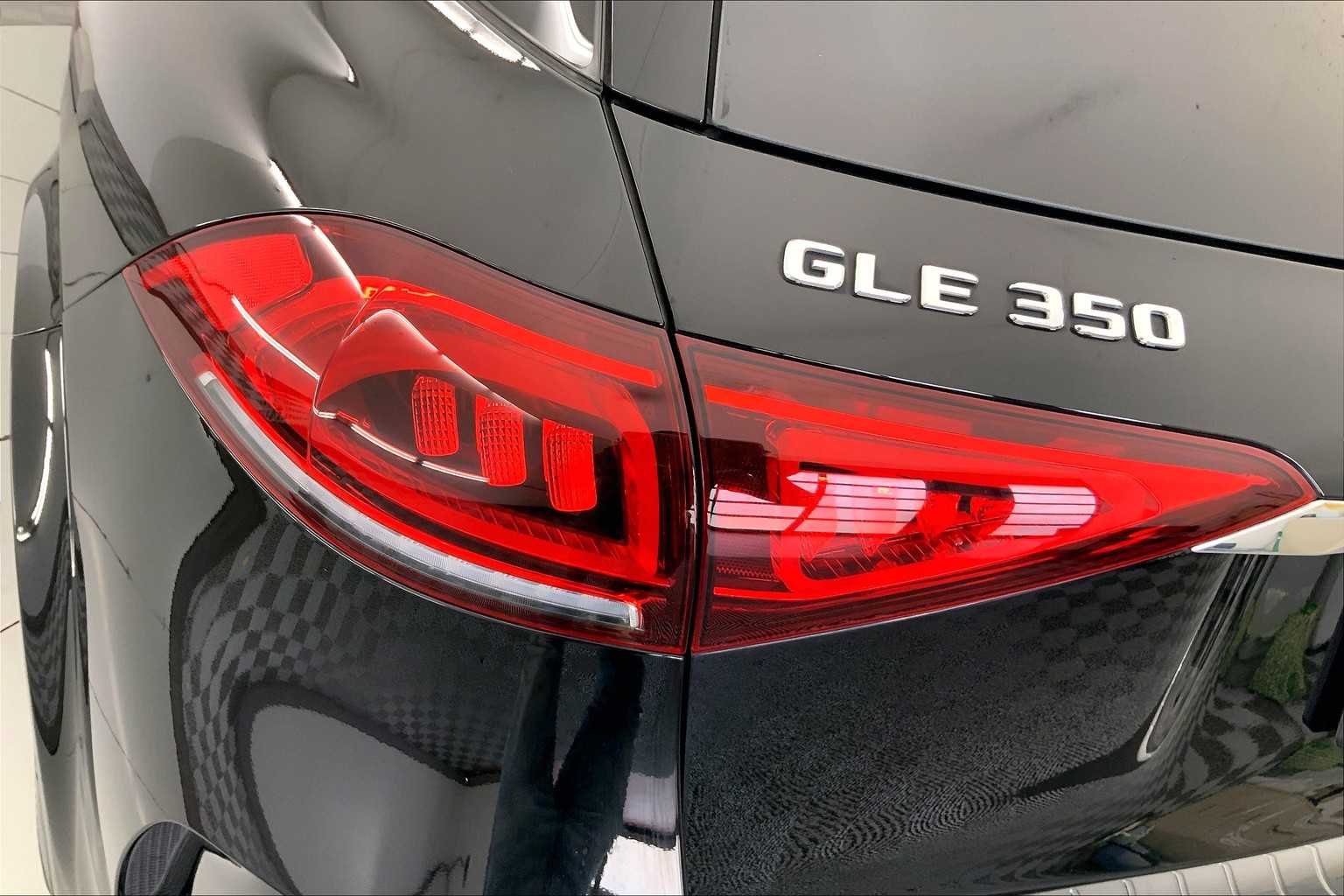 Thumbnail: 2023 Mercedes-Benz GLE - 25