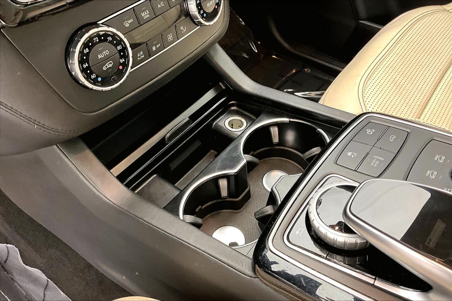 Thumbnail: 2017 Mercedes-Benz GL-Class - 27