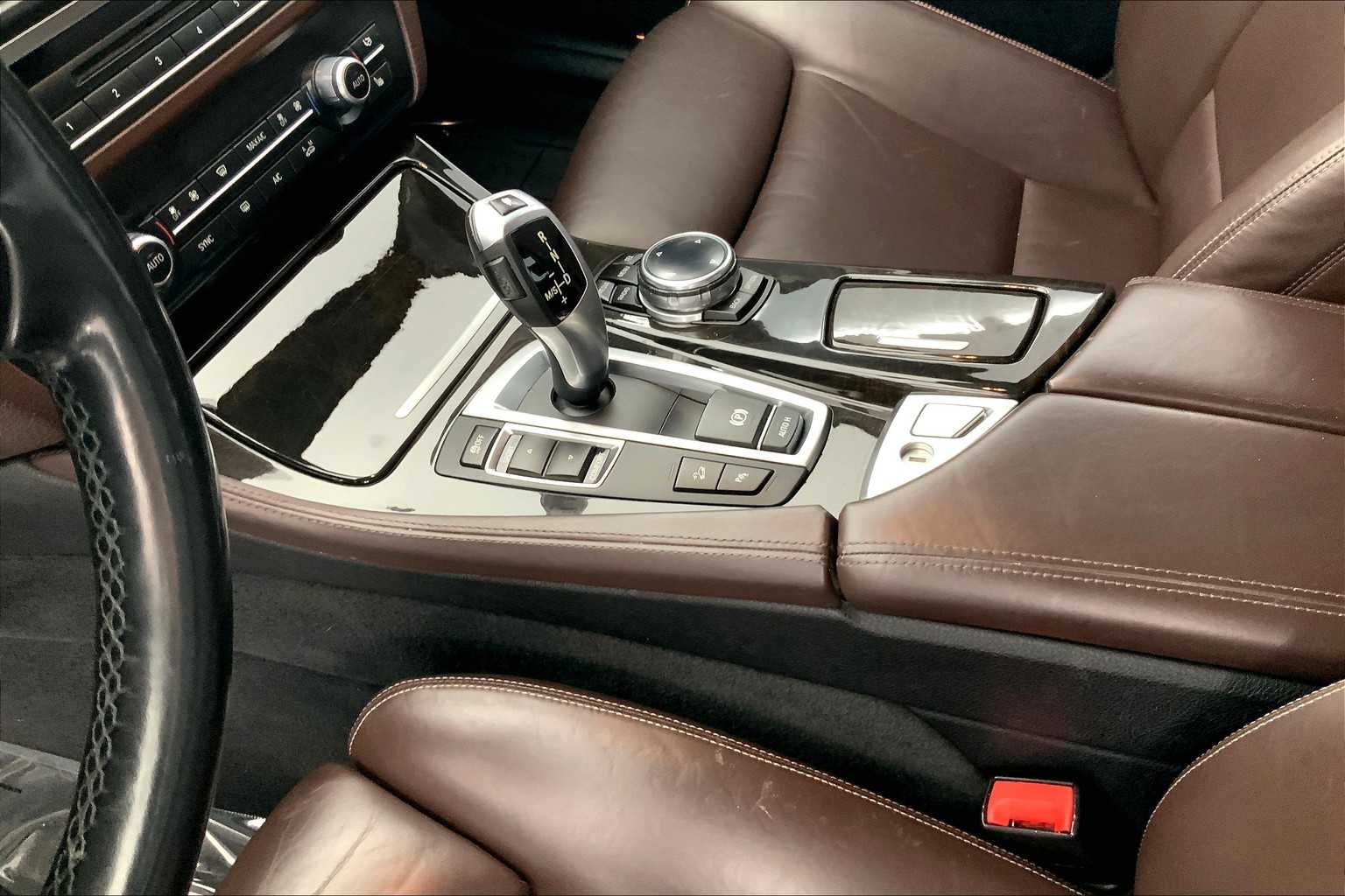 2014 BMW 5 Series 535i xDrive 17