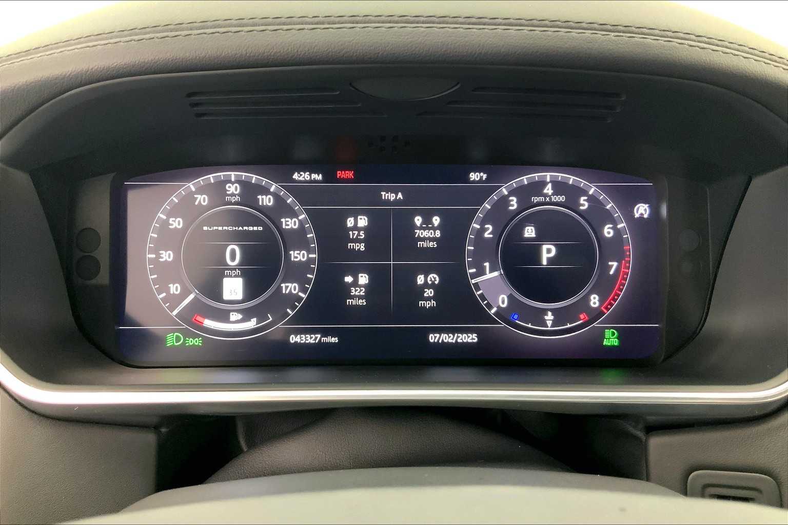 Thumbnail: 2018 Land Rover Range Rover - 18