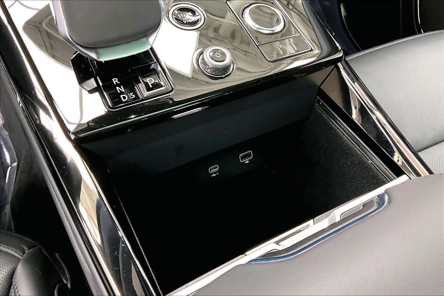 Thumbnail: 2023 Land Rover Range Rover Sport - 27