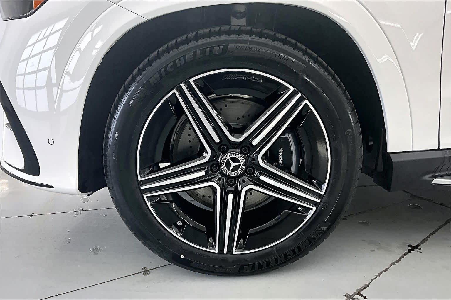 Thumbnail: 2026 Mercedes-Benz GLE - 8