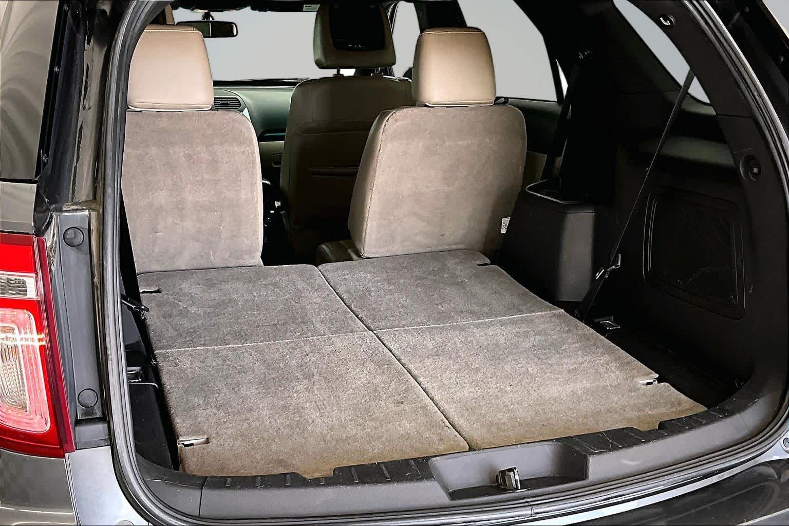 Thumbnail: 2015 Ford Explorer - 19