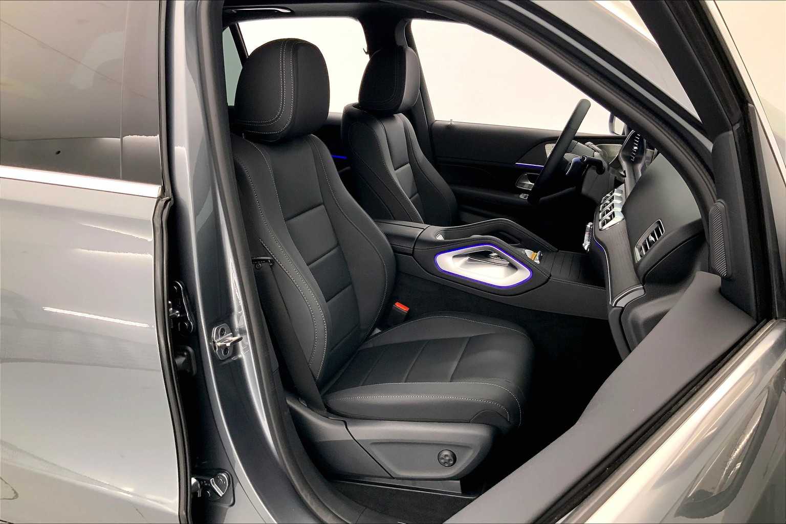 Thumbnail: 2025 Mercedes-Benz GLE - 14