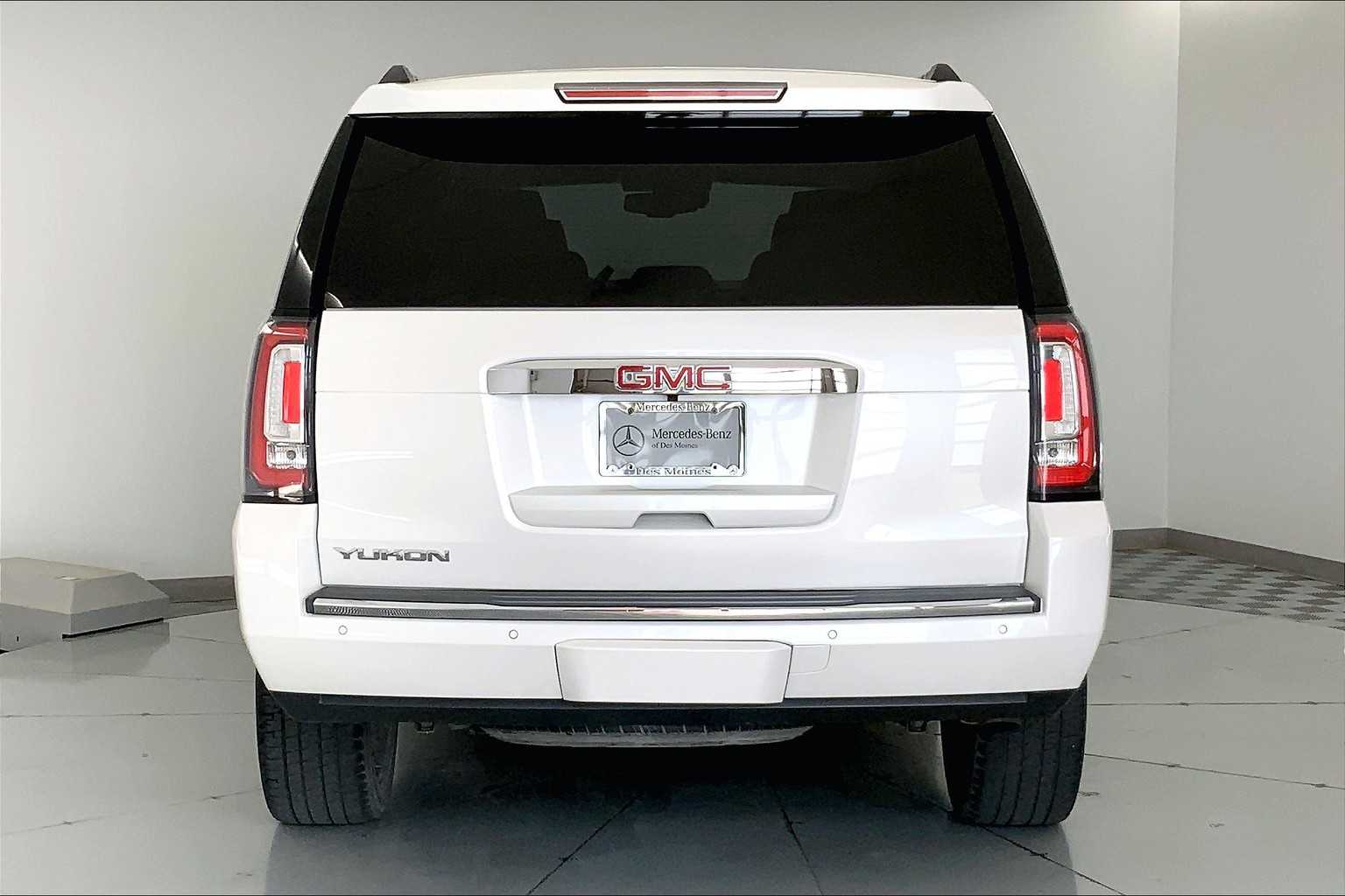 2018 GMC Yukon Denali 5