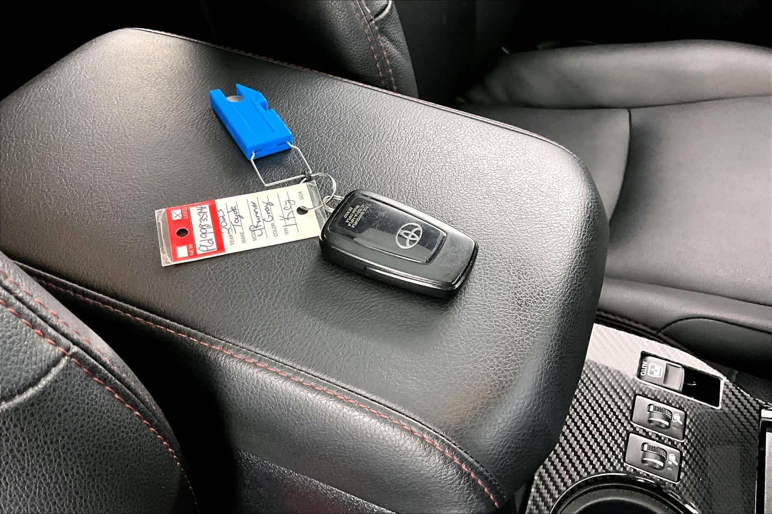 Thumbnail: 2023 Toyota 4Runner - 20