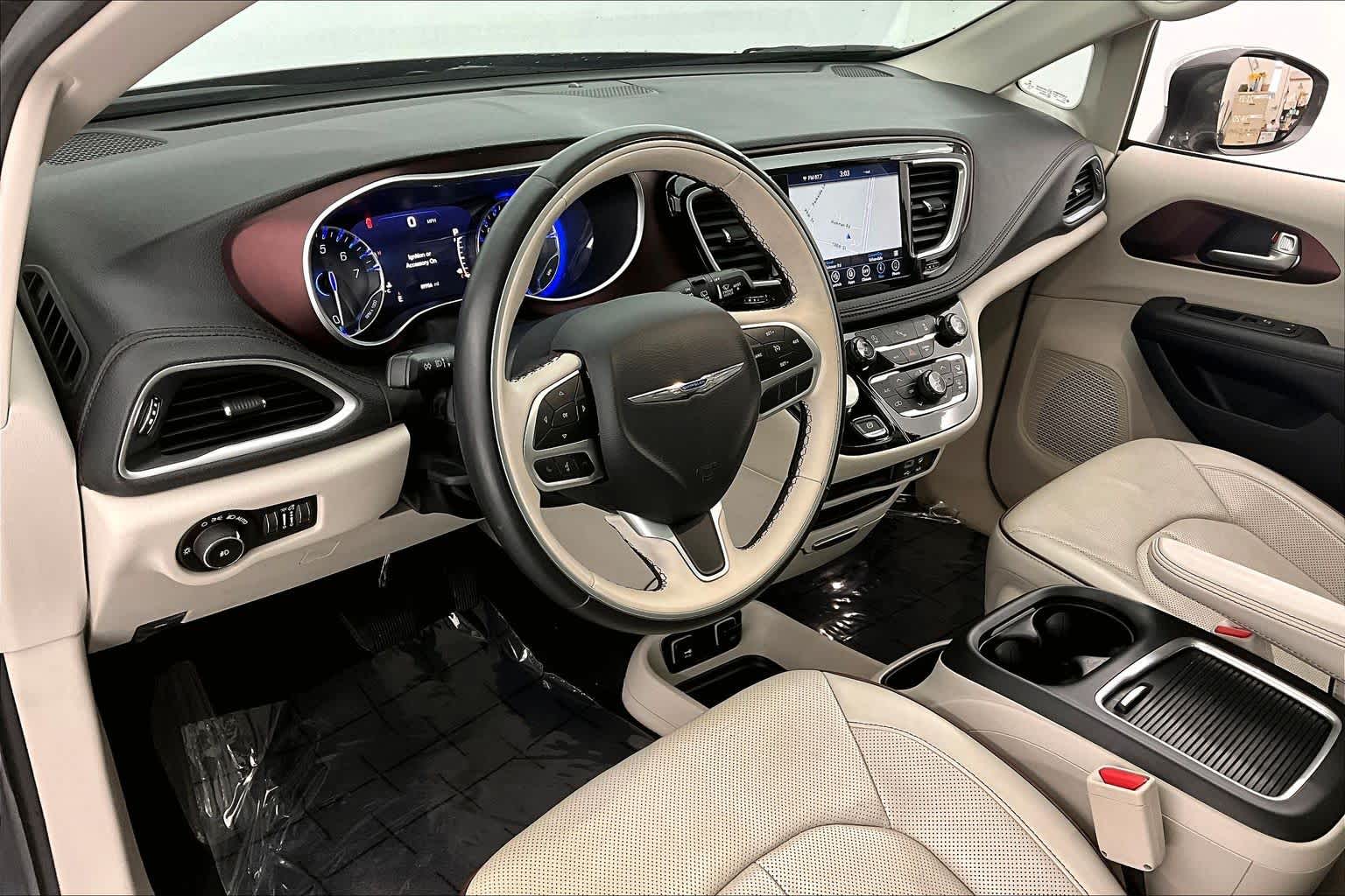 Thumbnail: 2018 Chrysler Pacifica - 2