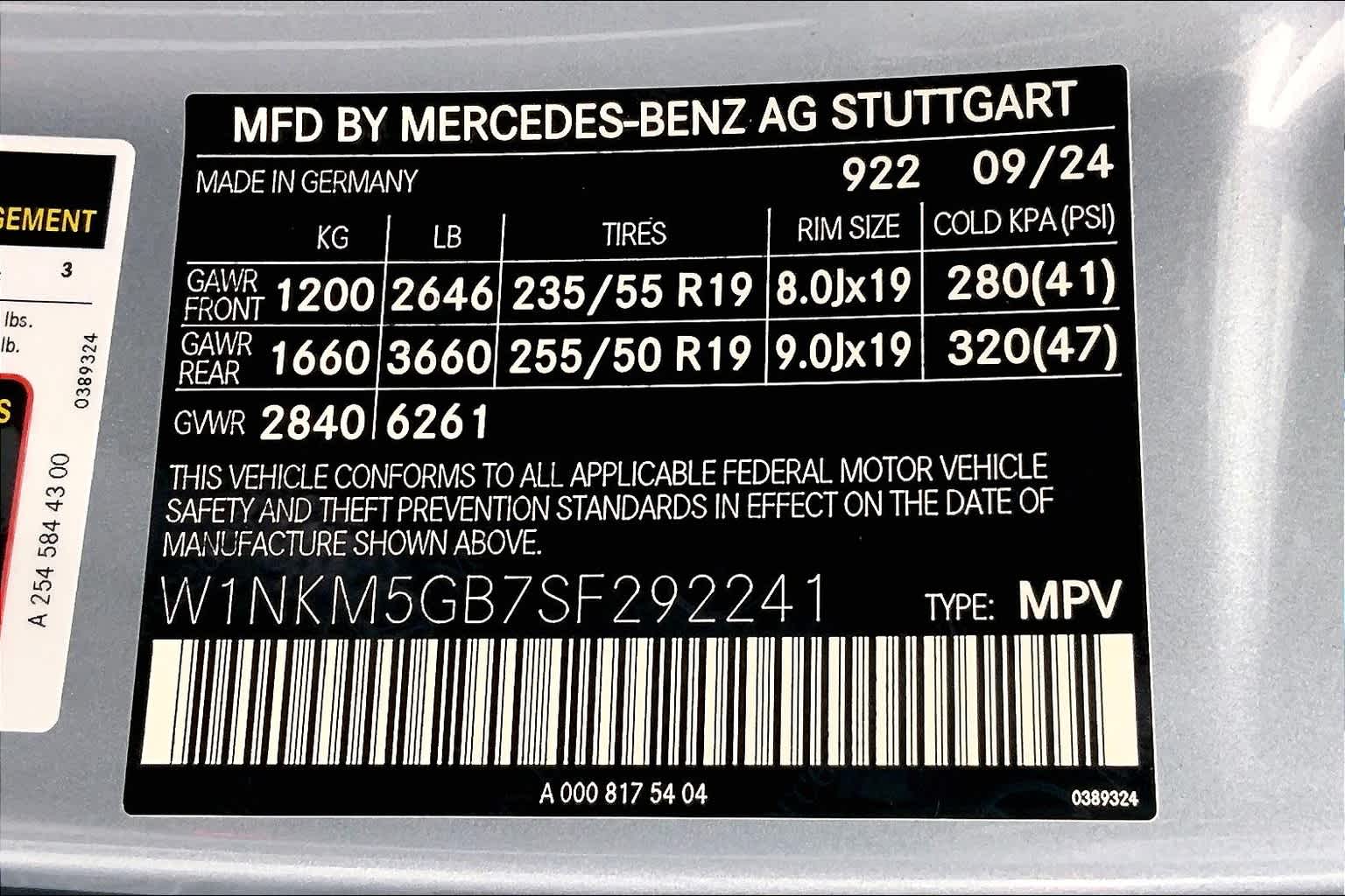 Thumbnail: 2025 Mercedes-Benz GLC - 25