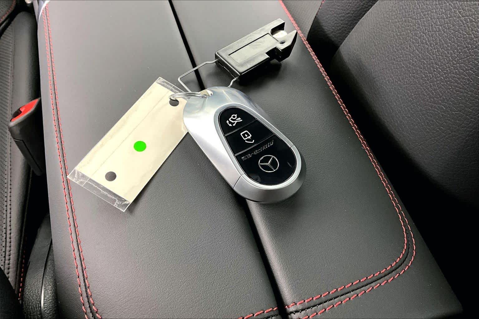 Thumbnail: 2026 Mercedes-Benz GLC - 20