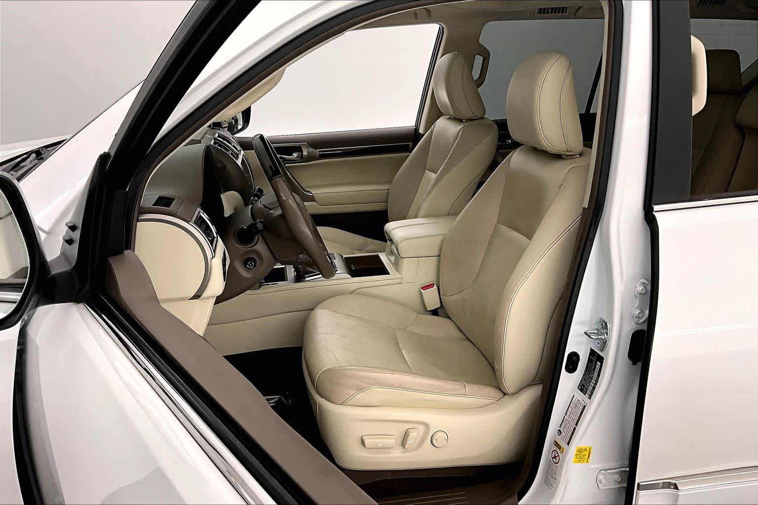 Thumbnail: 2019 Lexus GX - 11