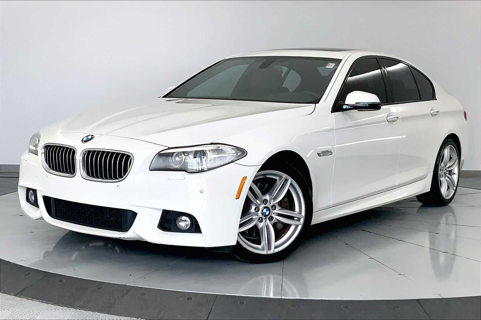 2014 BMW 5 Series 535i xDrive Hero Image