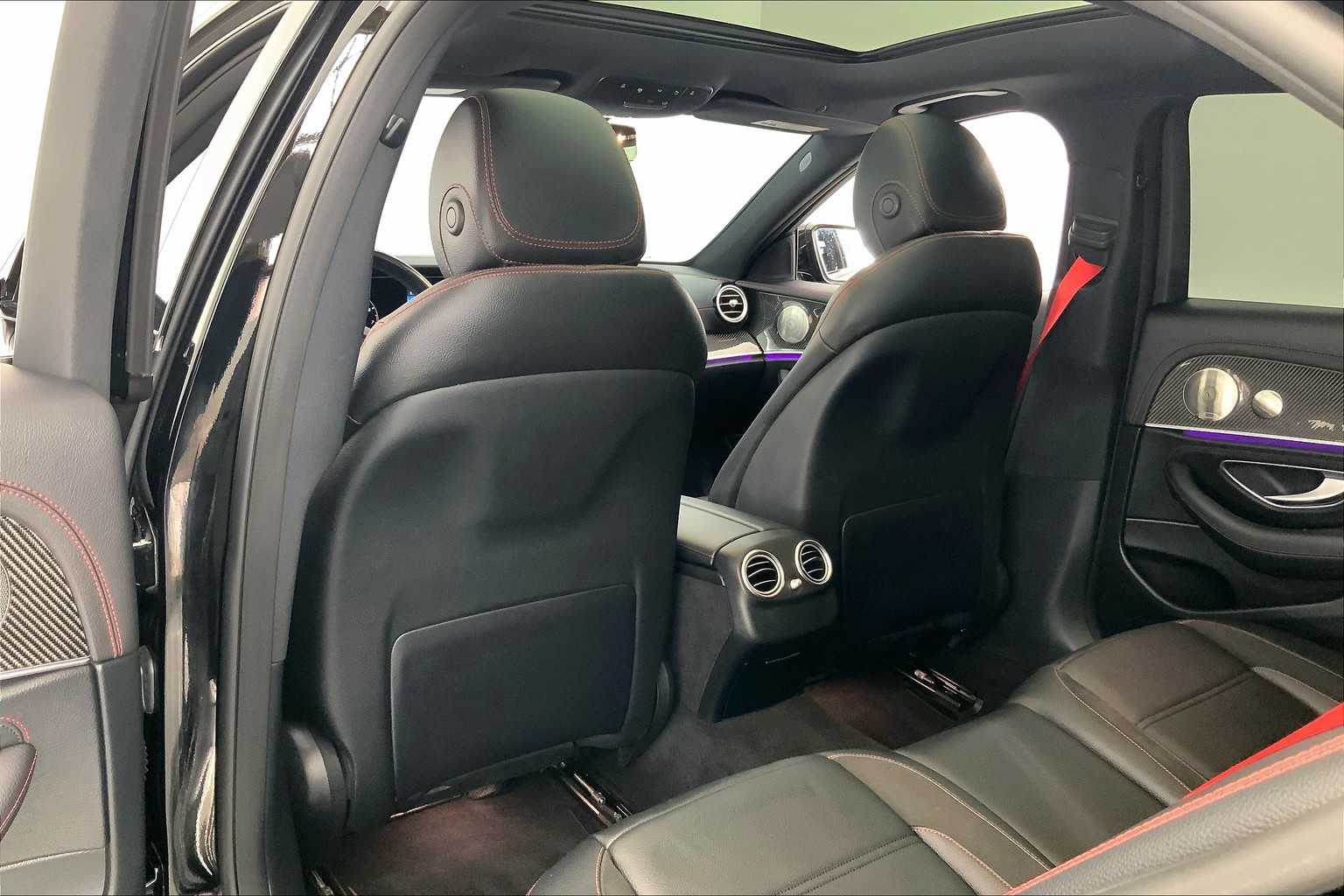 Thumbnail: 2022 Mercedes-Benz E-Class - 11