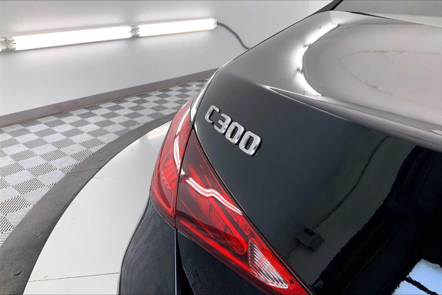 Thumbnail: 2025 Mercedes-Benz C-Class - 7