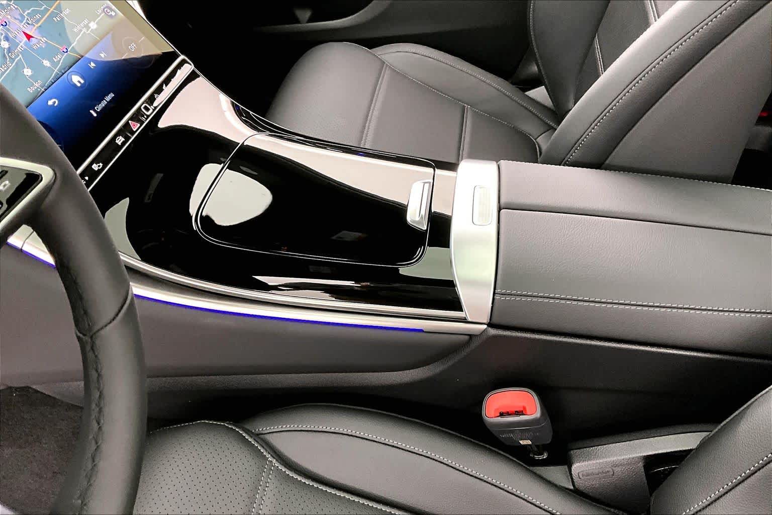 Thumbnail: 2026 Mercedes-Benz GLC - 17