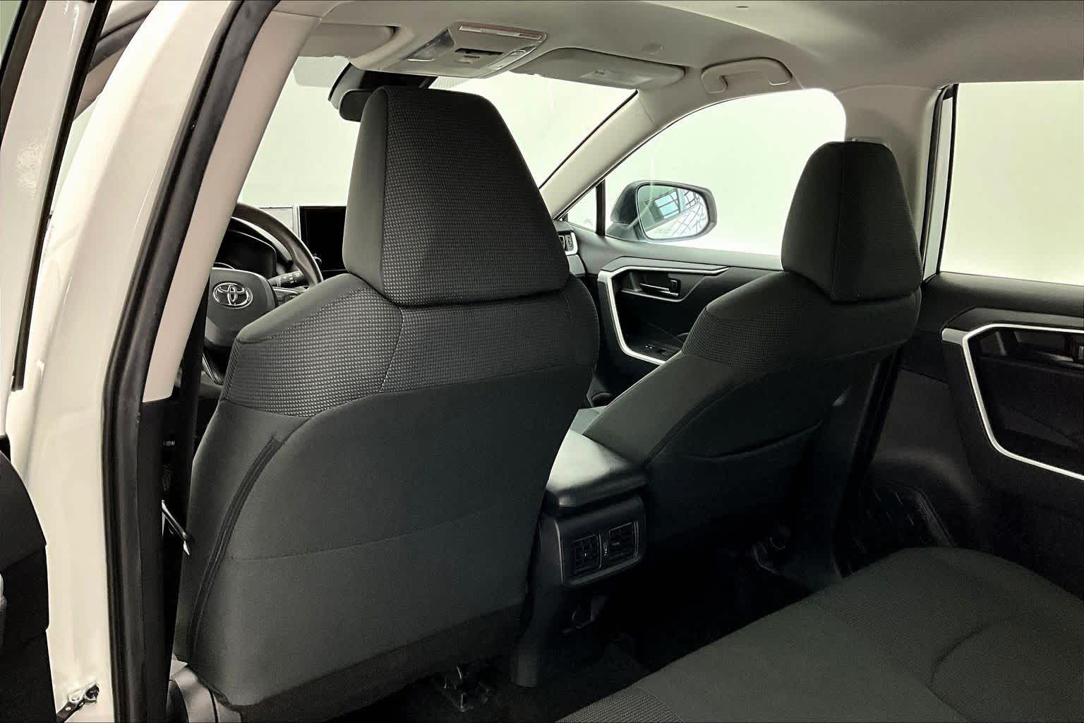 Thumbnail: 2024 Toyota RAV4 - 12