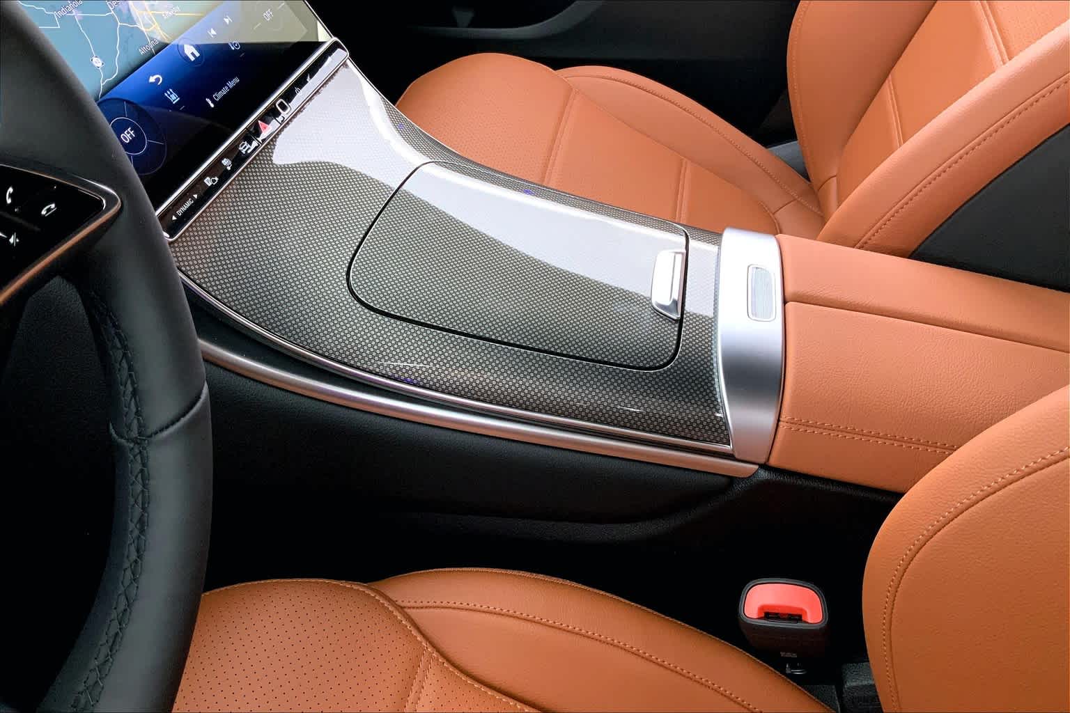 Thumbnail: 2025 Mercedes-Benz GLC - 17