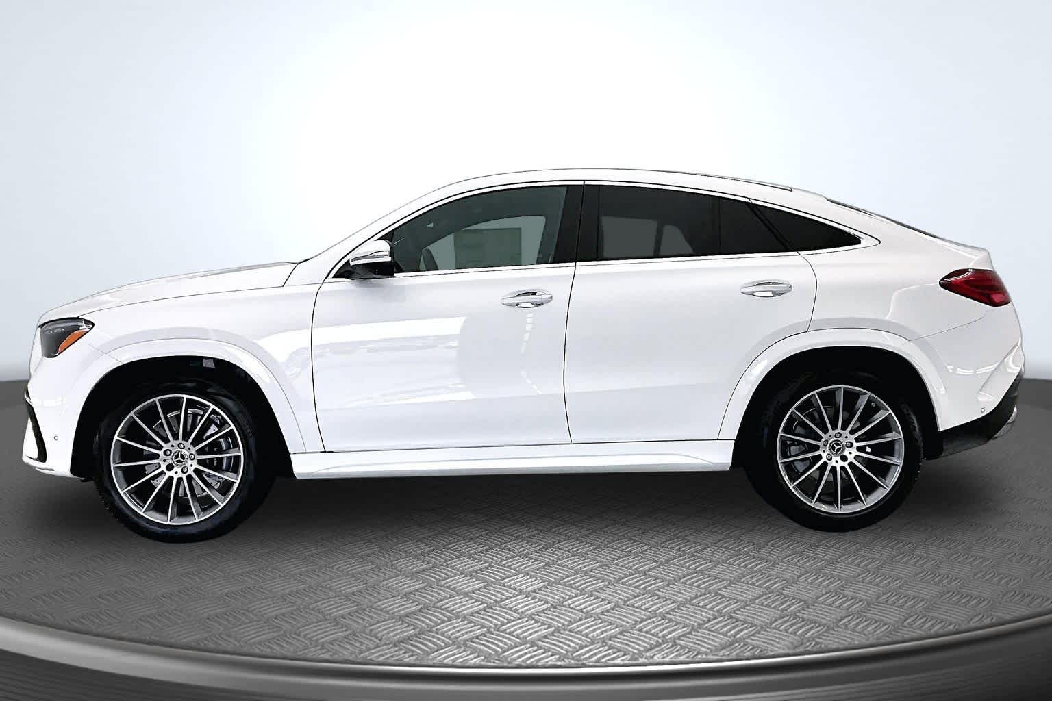 Thumbnail: 2026 Mercedes-Benz GLE - 3