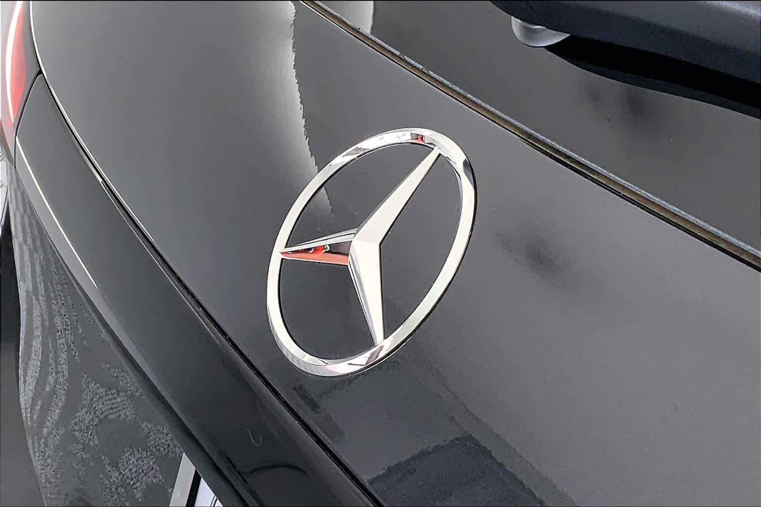 2025 Mercedes-Benz GLC 300 22