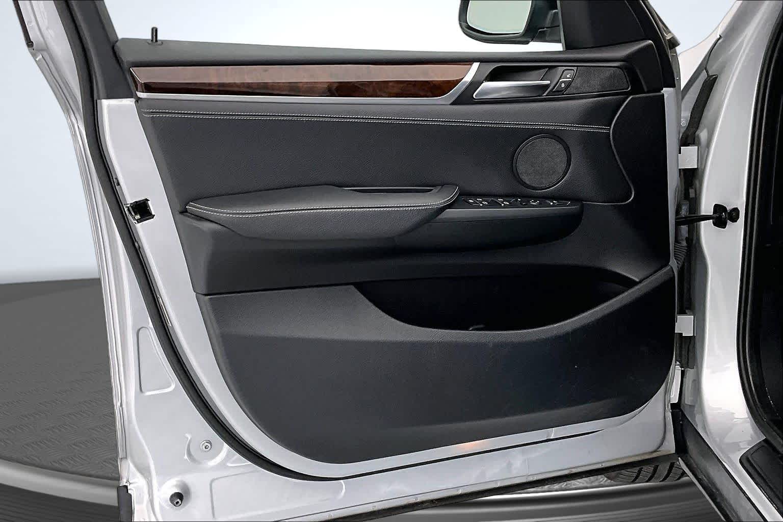 Thumbnail: 2017 BMW X3 - 23