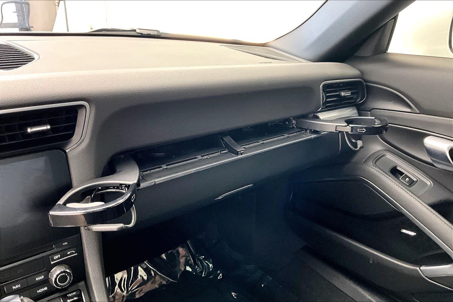 Thumbnail: 2017 Porsche 911 - 27