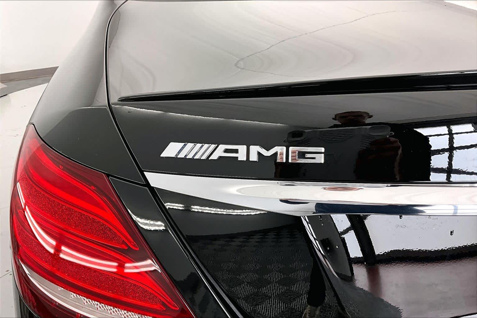 Thumbnail: 2017 Mercedes-Benz E-Class - 7
