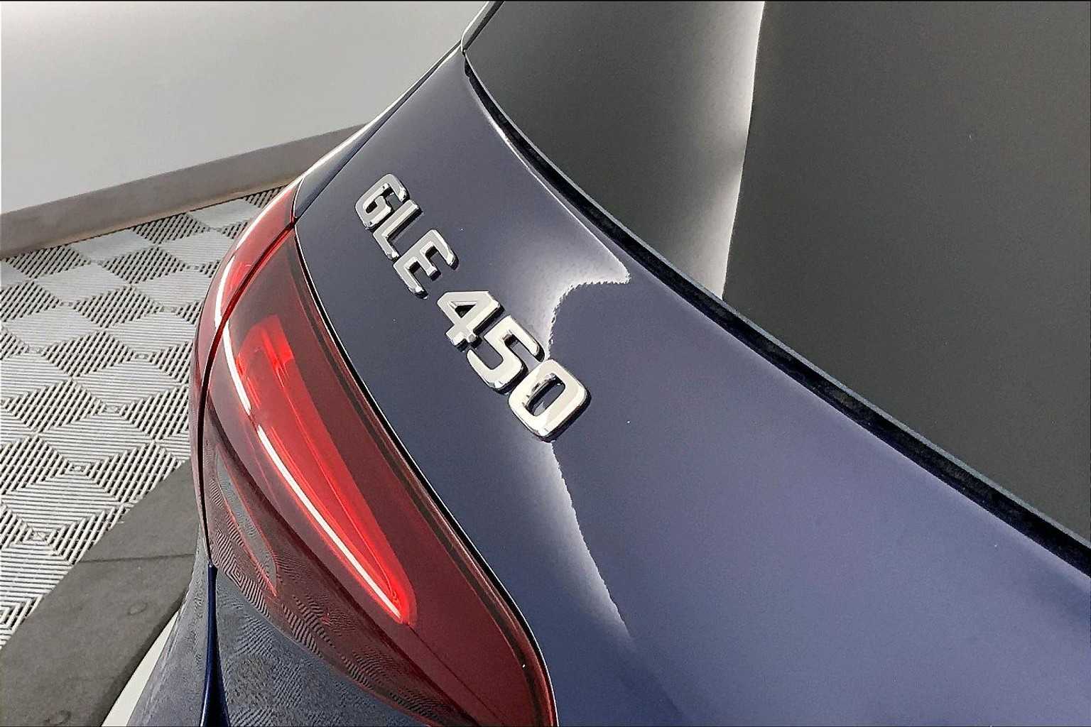 Thumbnail: 2026 Mercedes-Benz GLE - 7