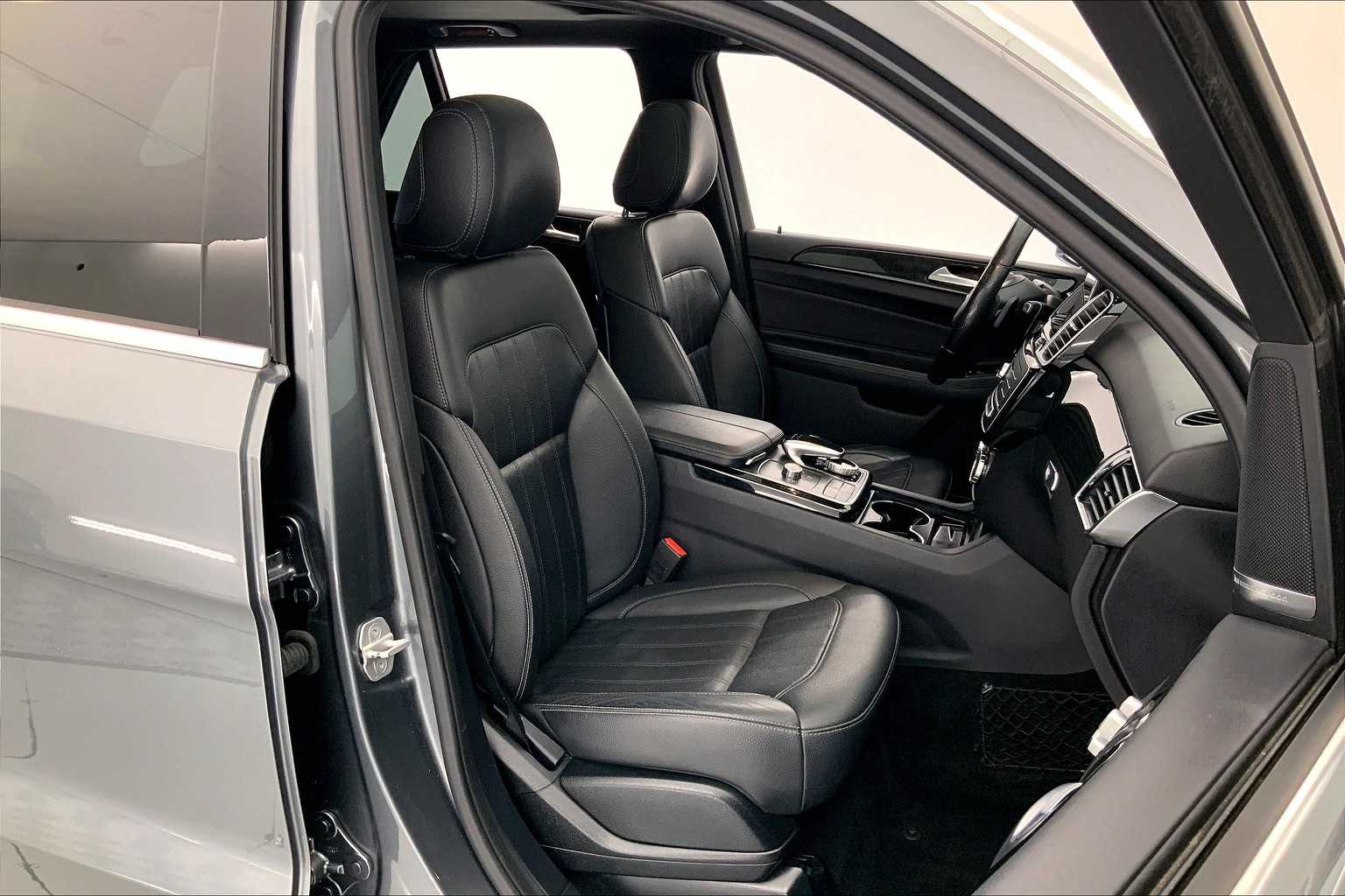 Thumbnail: 2017 Mercedes-Benz GLE - 14