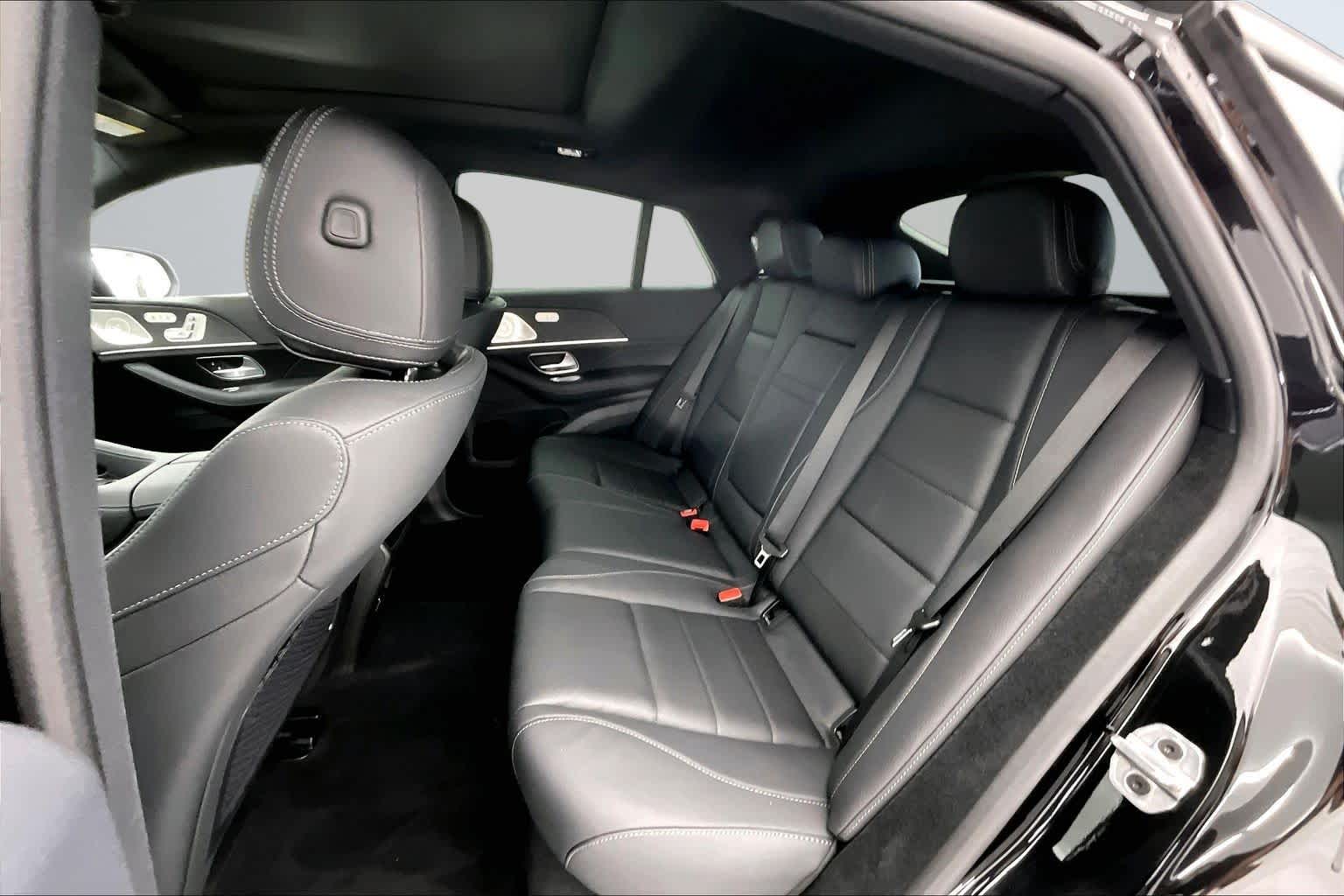 Thumbnail: 2026 Mercedes-Benz GLE - 13