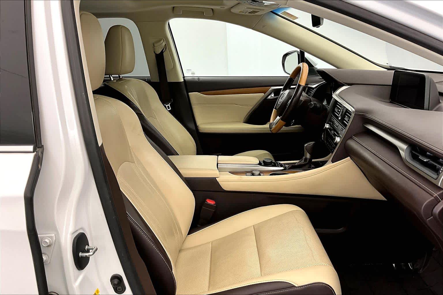 Thumbnail: 2018 Lexus RX - 14