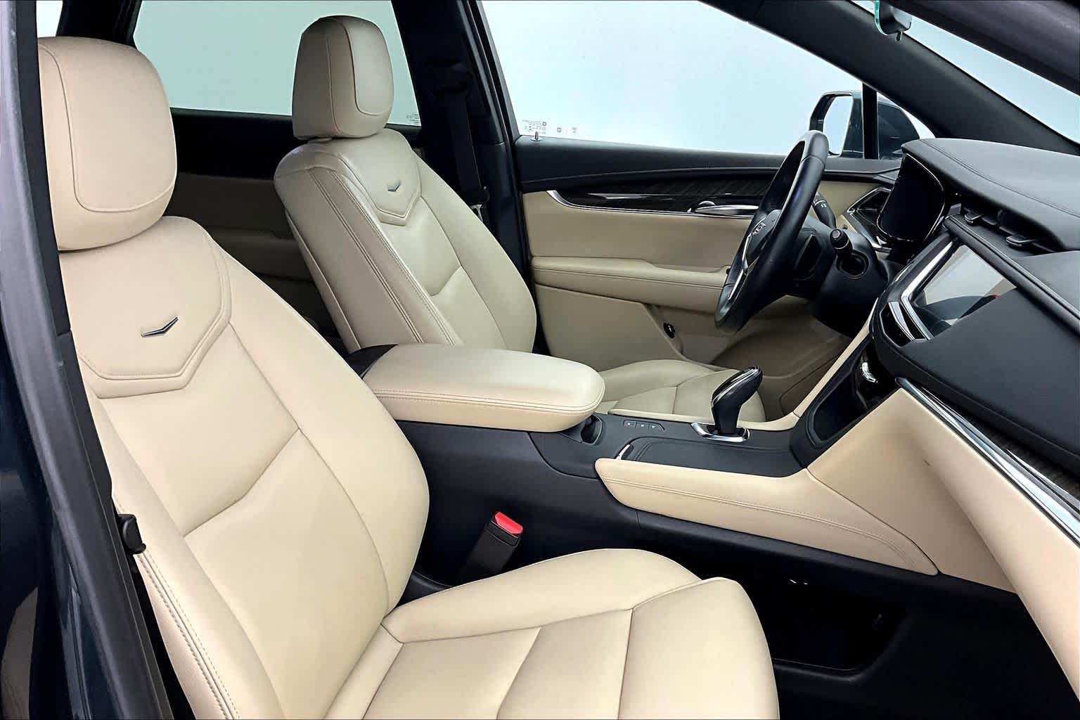 Thumbnail: 2019 Cadillac XT5 - 14