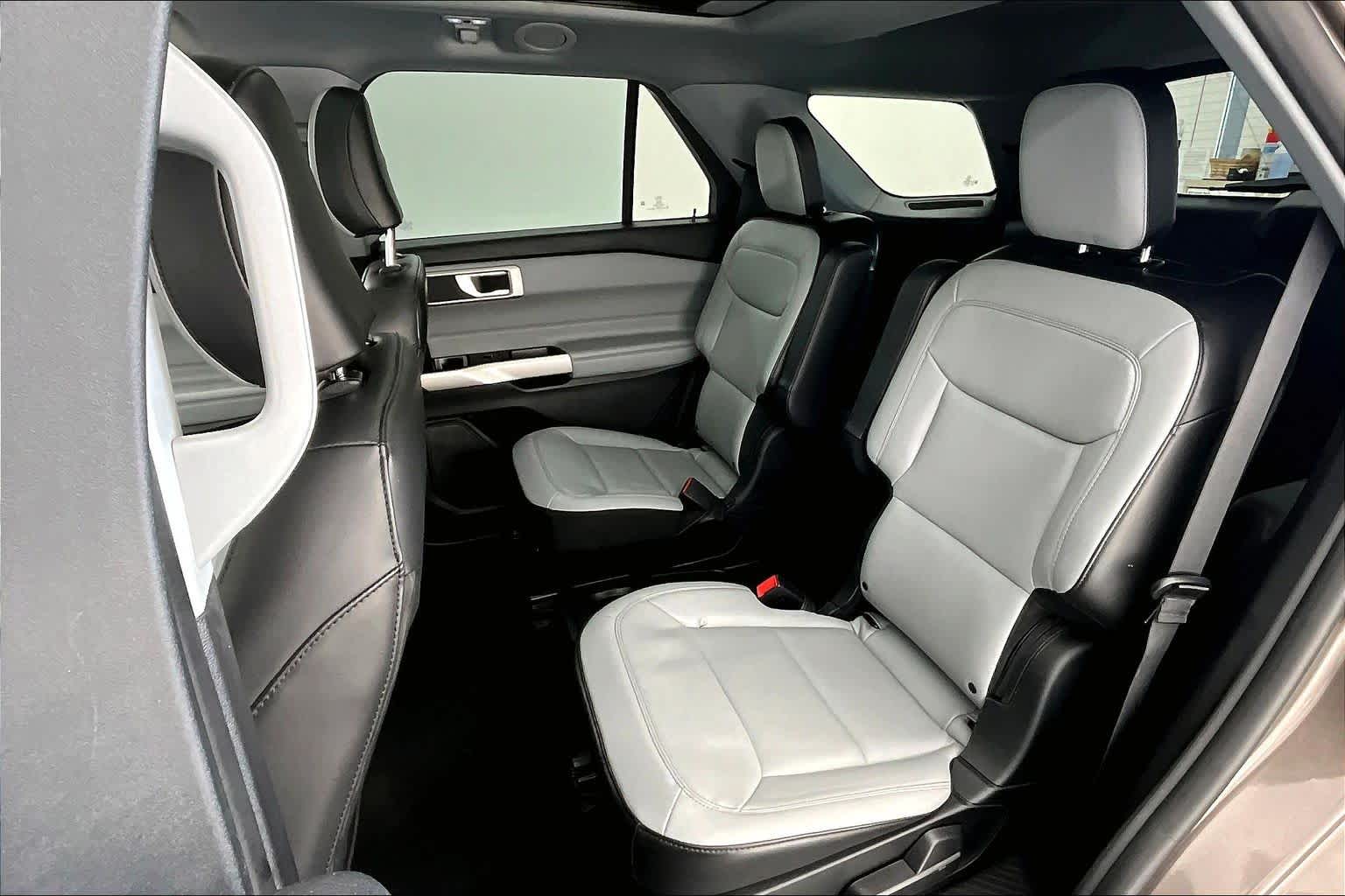 Thumbnail: 2021 Ford Explorer - 12