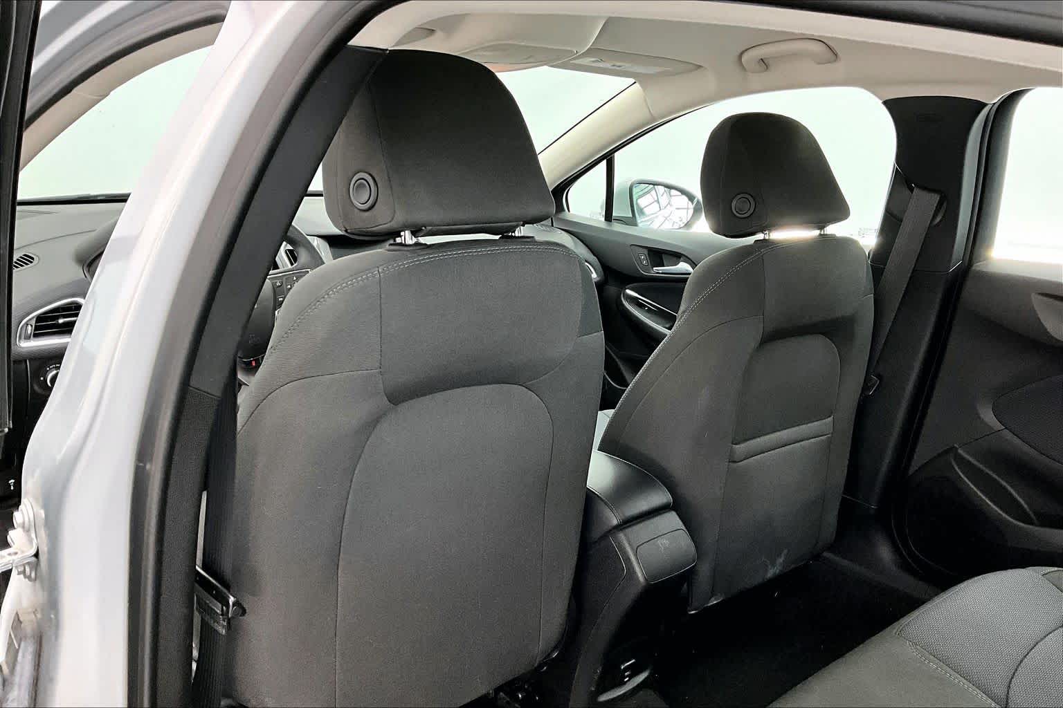 Thumbnail: 2018 Chevrolet Cruze - 12