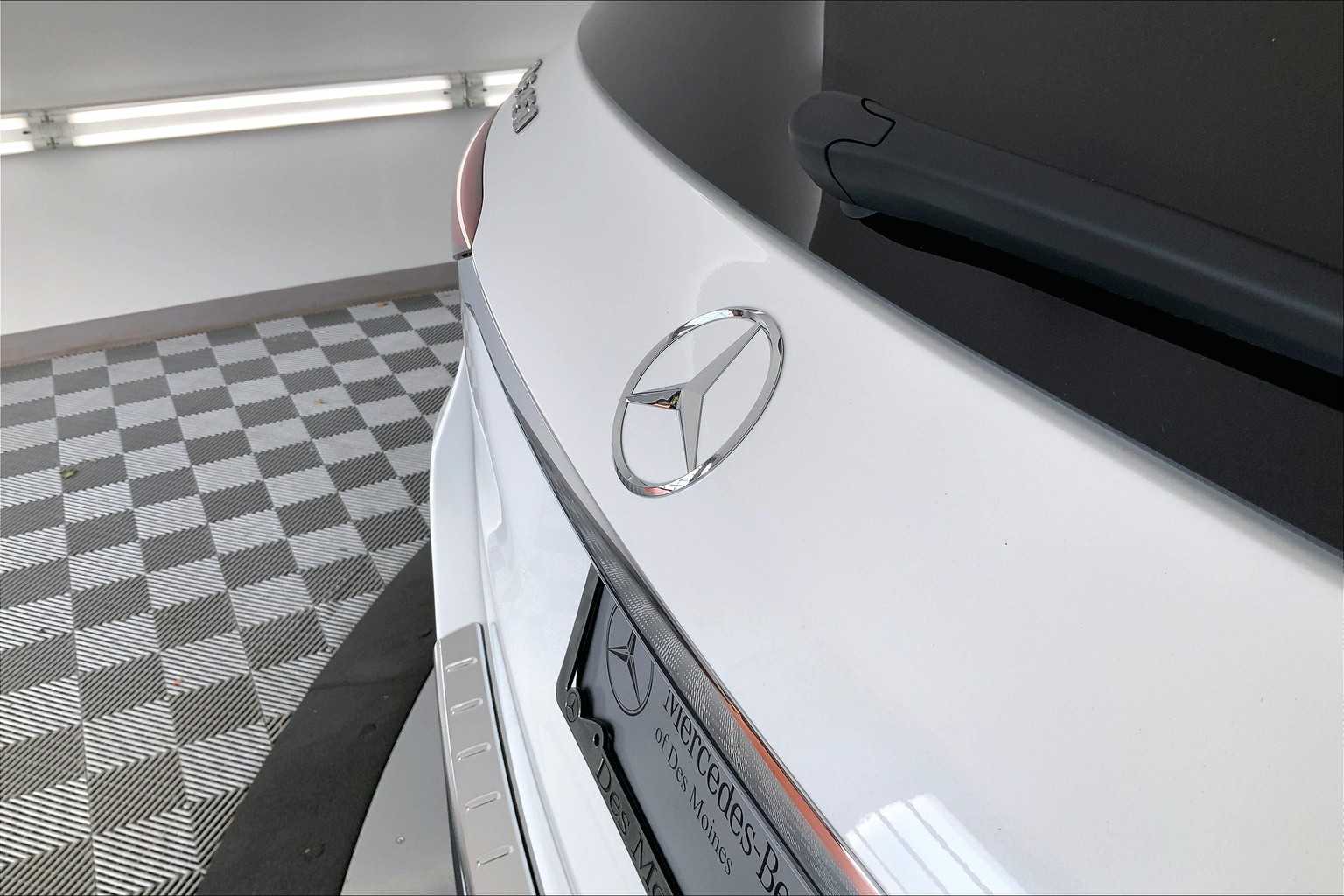 Thumbnail: 2026 Mercedes-Benz GLE - 22