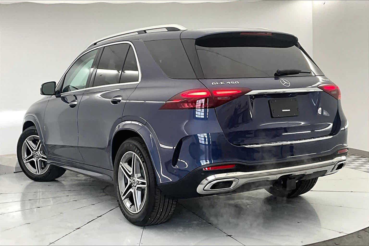 Thumbnail: 2026 Mercedes-Benz GLE - 4