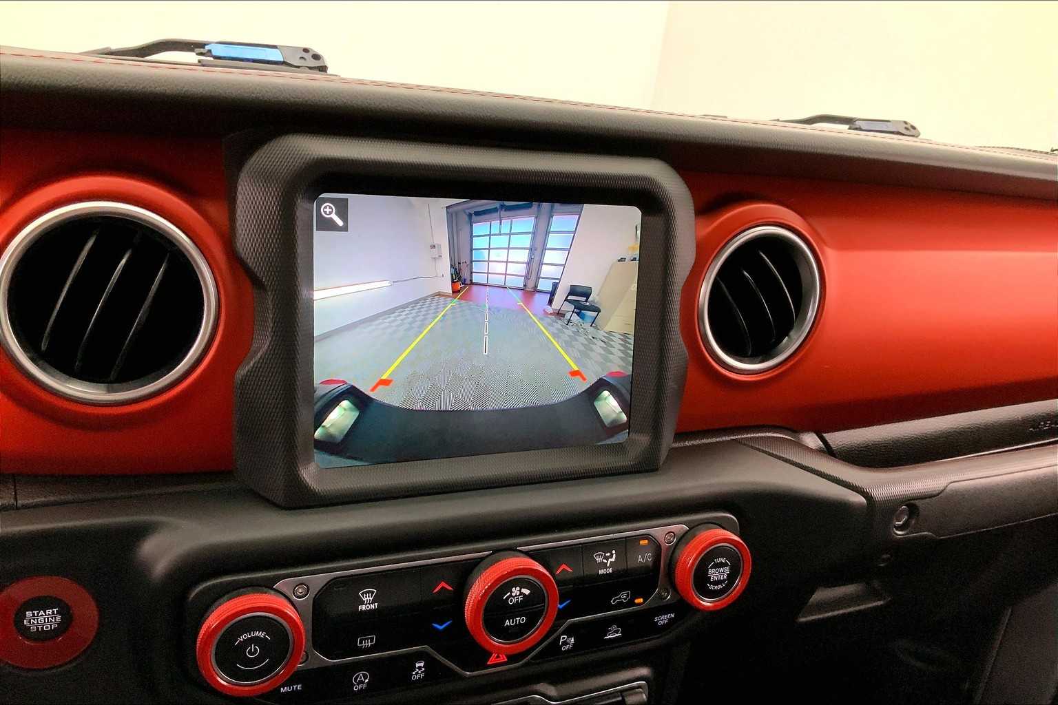 Thumbnail: 2020 Jeep Gladiator - 21