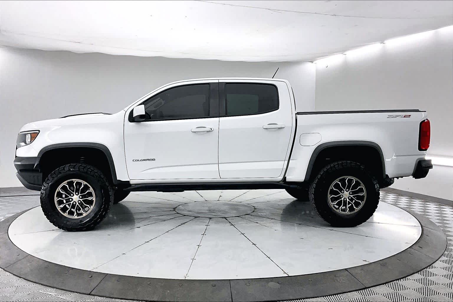 Thumbnail: 2020 Chevrolet Colorado - 3