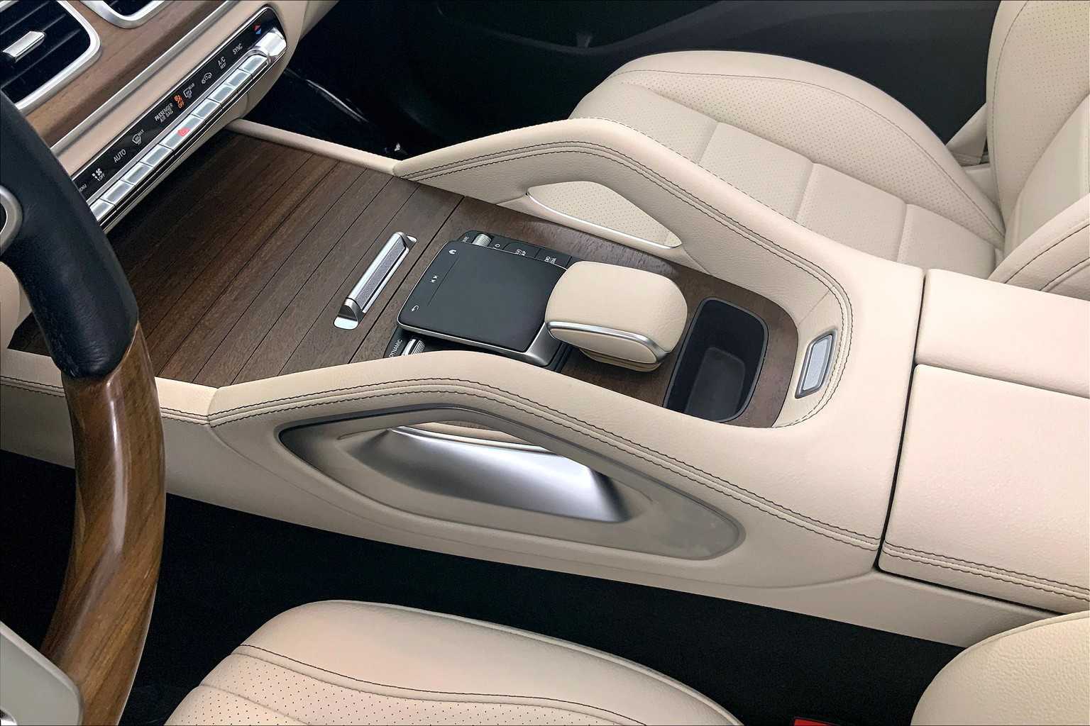 Thumbnail: 2021 Mercedes-Benz GLE - 17