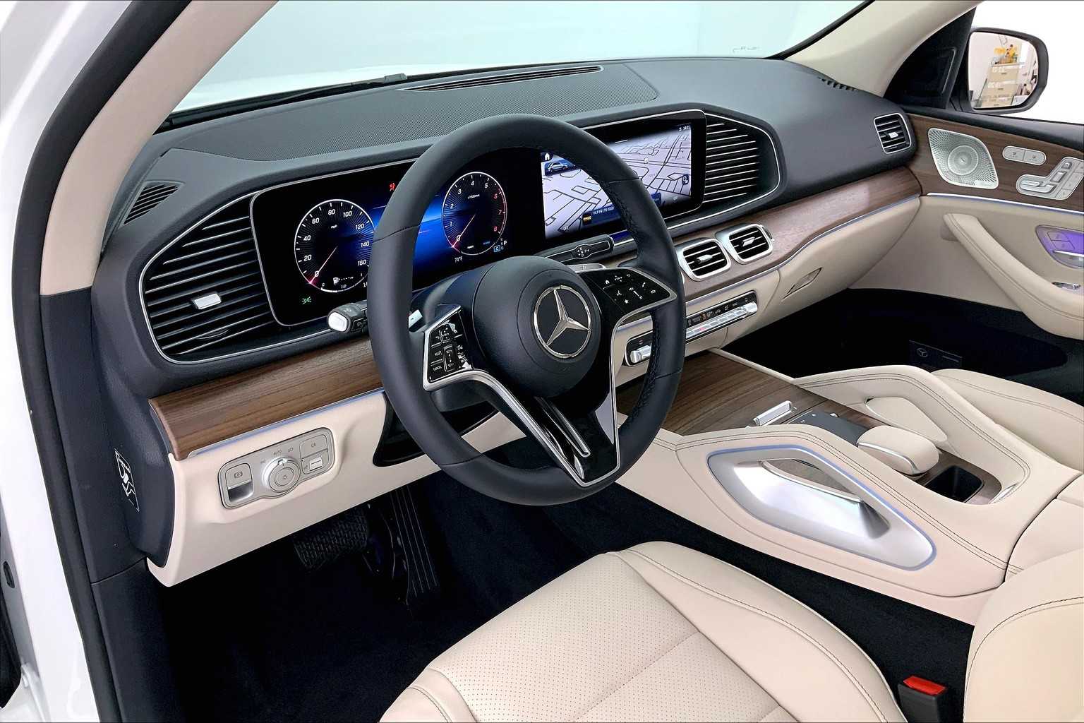 Thumbnail: 2026 Mercedes-Benz GLE - 2