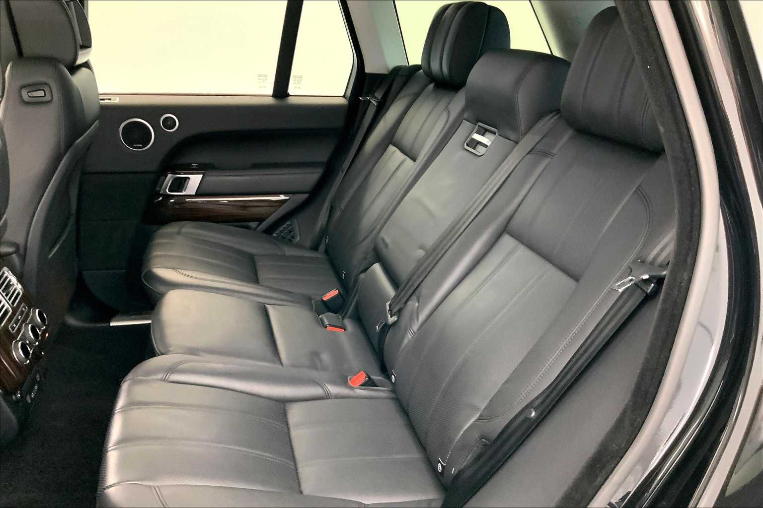 Thumbnail: 2017 Land Rover Range Rover - 13
