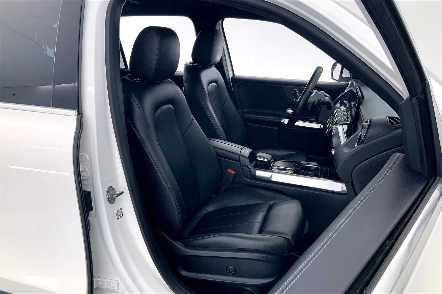 Thumbnail: 2020 Mercedes-Benz GLB - 14