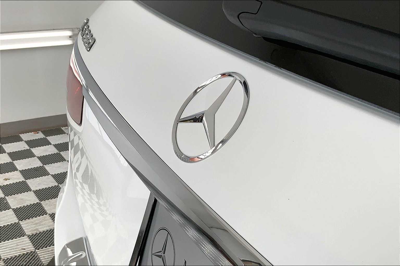 Thumbnail: 2026 Mercedes-Benz GLS - 22