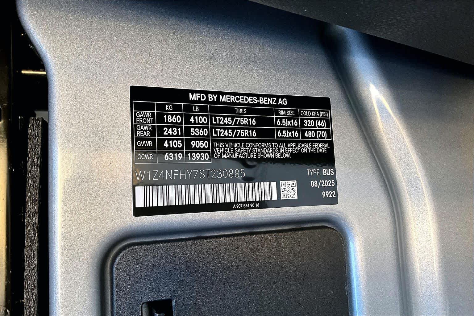 Thumbnail: 2025 Mercedes-Benz Sprinter - 24