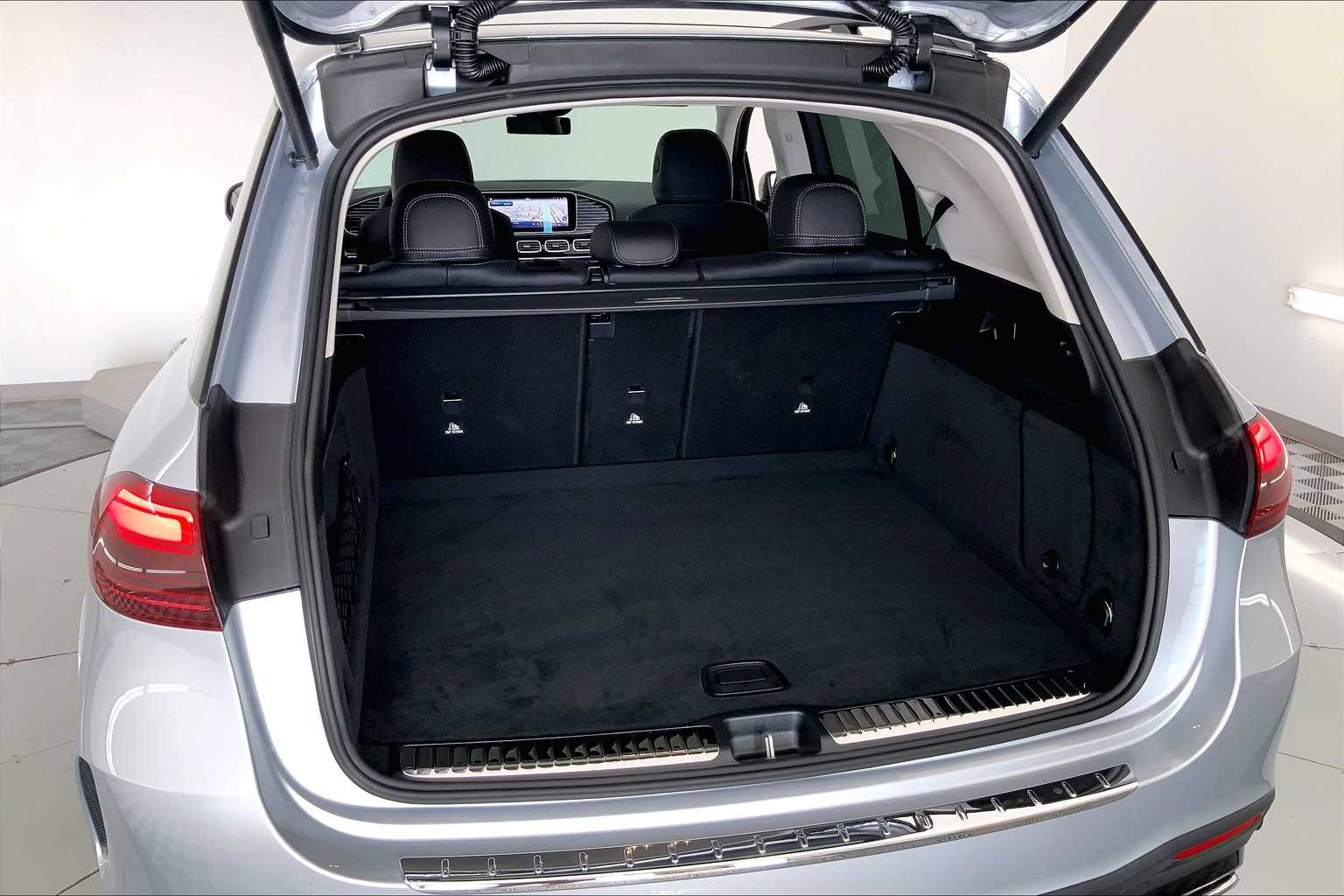 Thumbnail: 2026 Mercedes-Benz GLE - 19