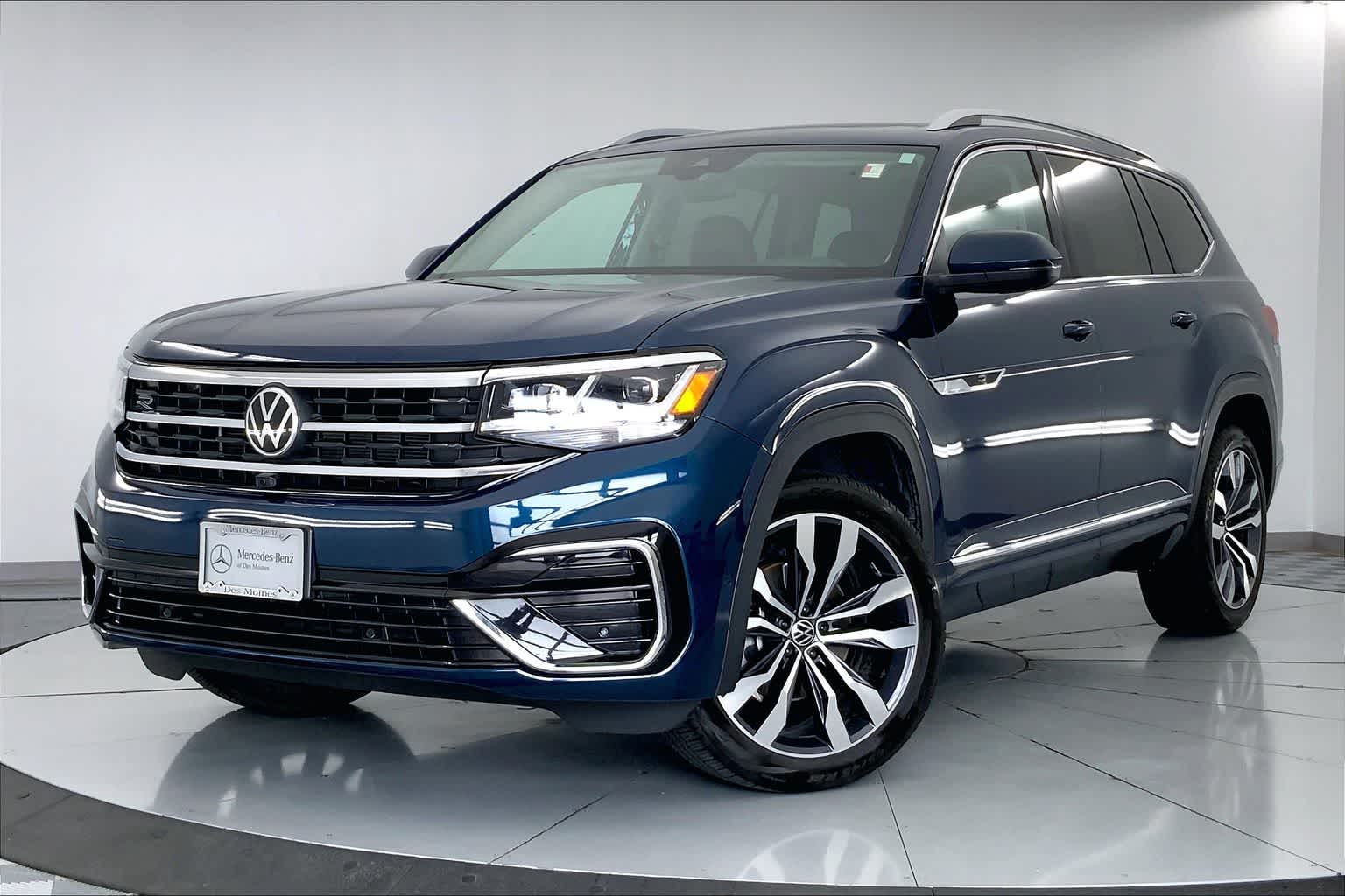 2022 Volkswagen Atlas SEL -
                Urbandale, IA