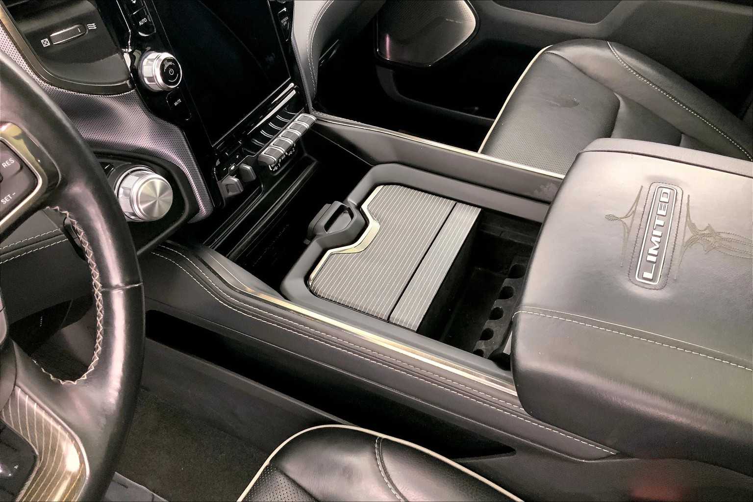 Thumbnail: 2020 RAM 1500 - 17
