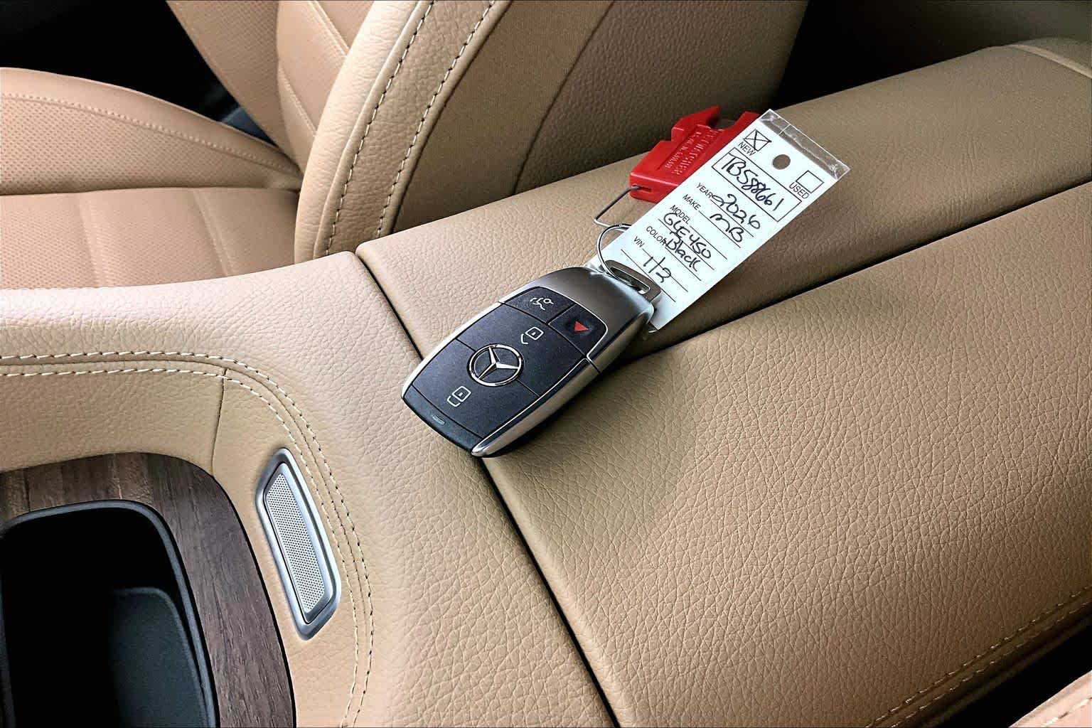 Thumbnail: 2026 Mercedes-Benz GLE - 20