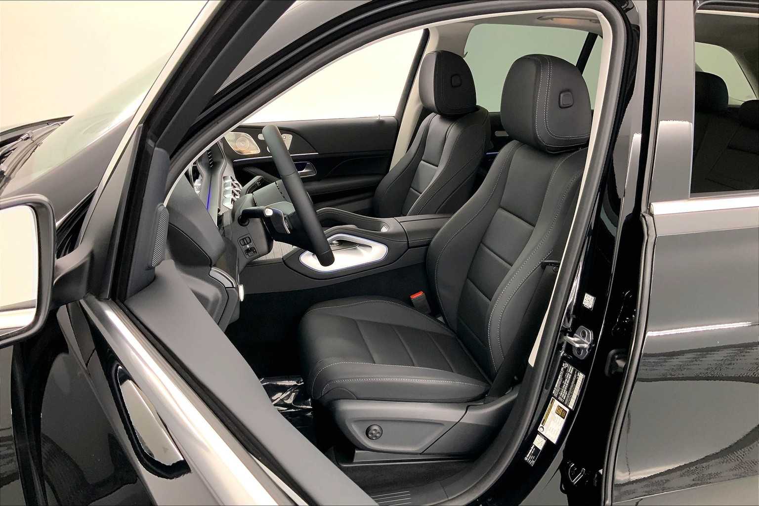 Thumbnail: 2026 Mercedes-Benz GLE - 10