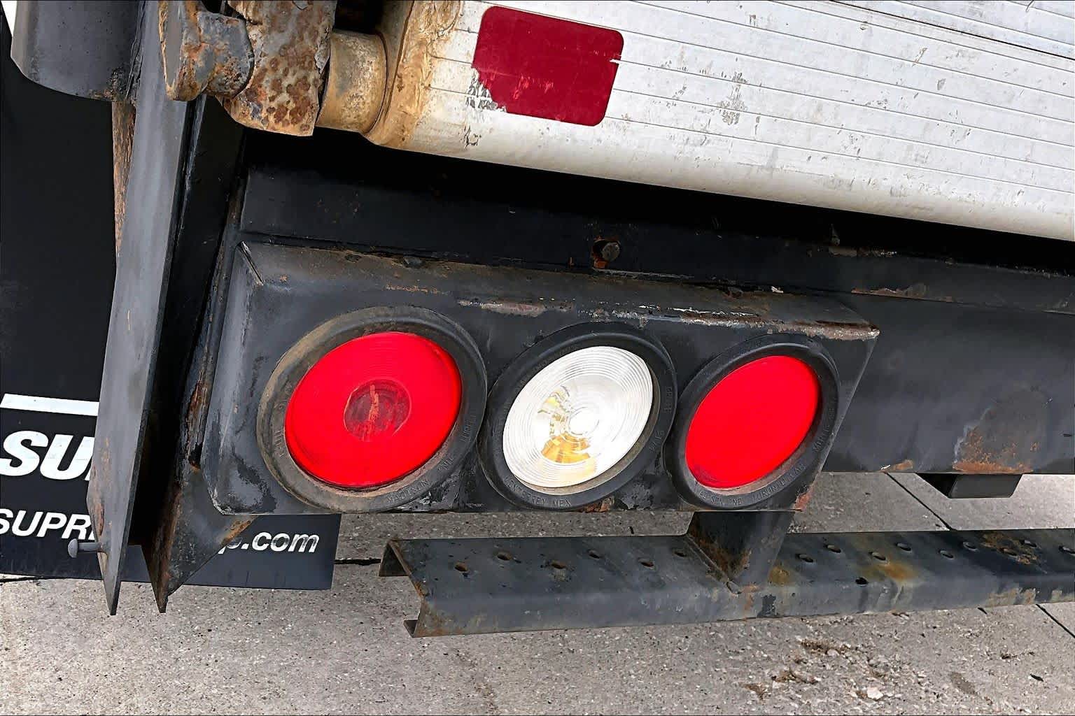 Thumbnail: 2007 Chevrolet Express - 19