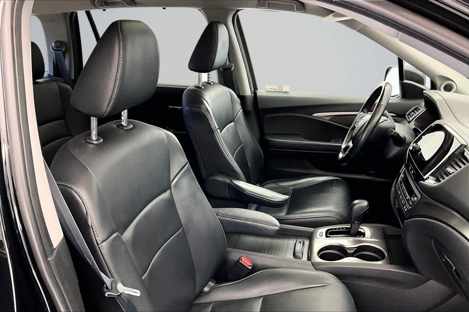 Thumbnail: 2020 Honda Pilot - 14